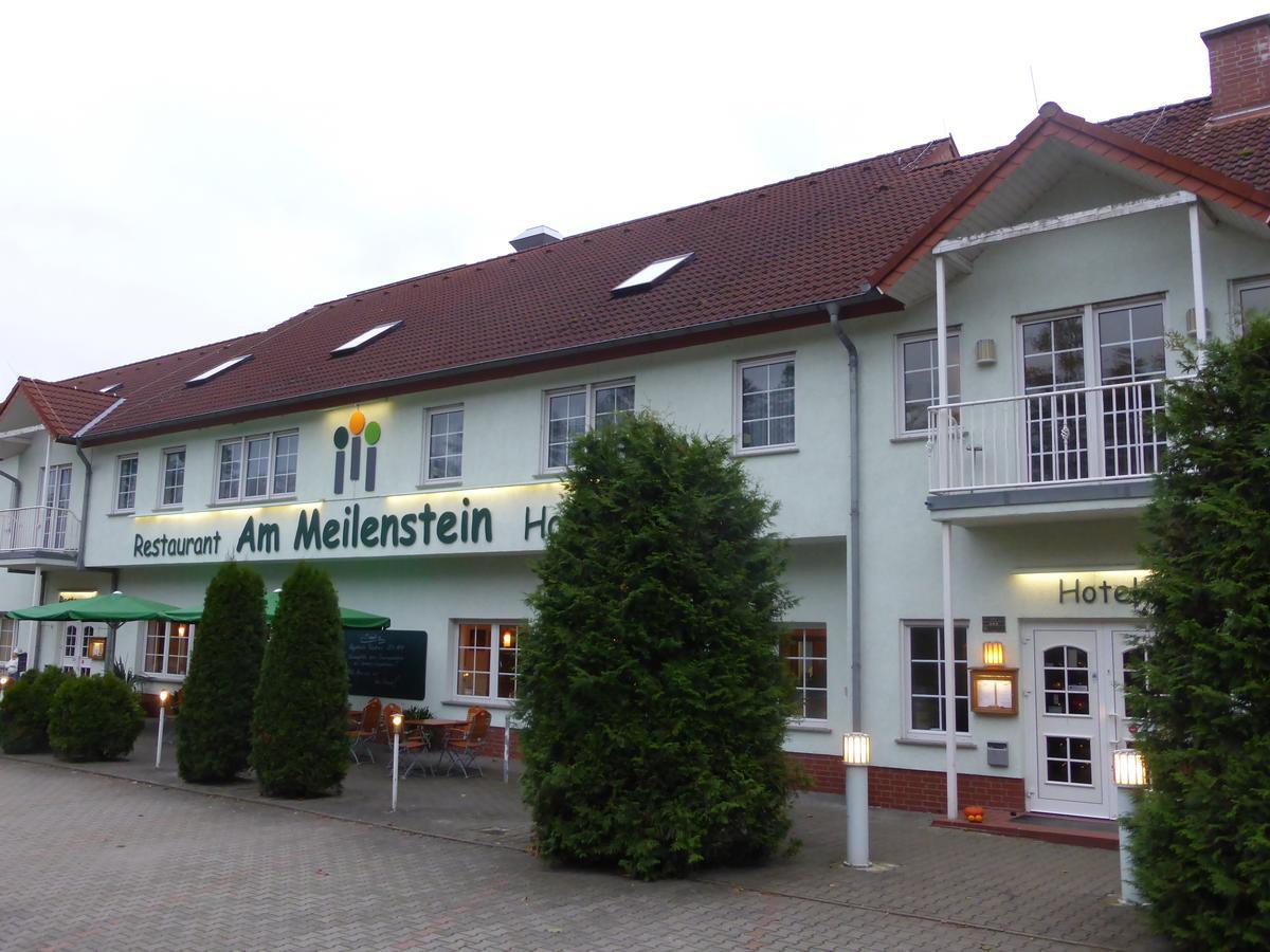 Hotel Am Meilenstein Dunkelforth Esterno foto