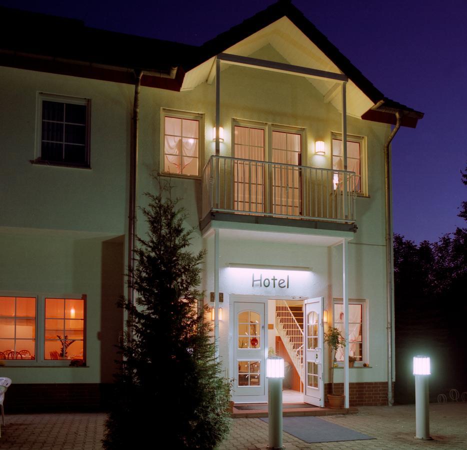 Hotel Am Meilenstein Dunkelforth Esterno foto