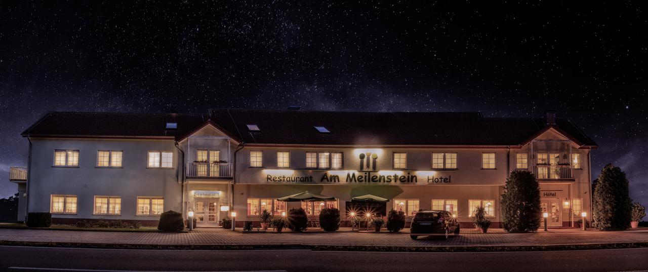 Hotel Am Meilenstein Dunkelforth Esterno foto